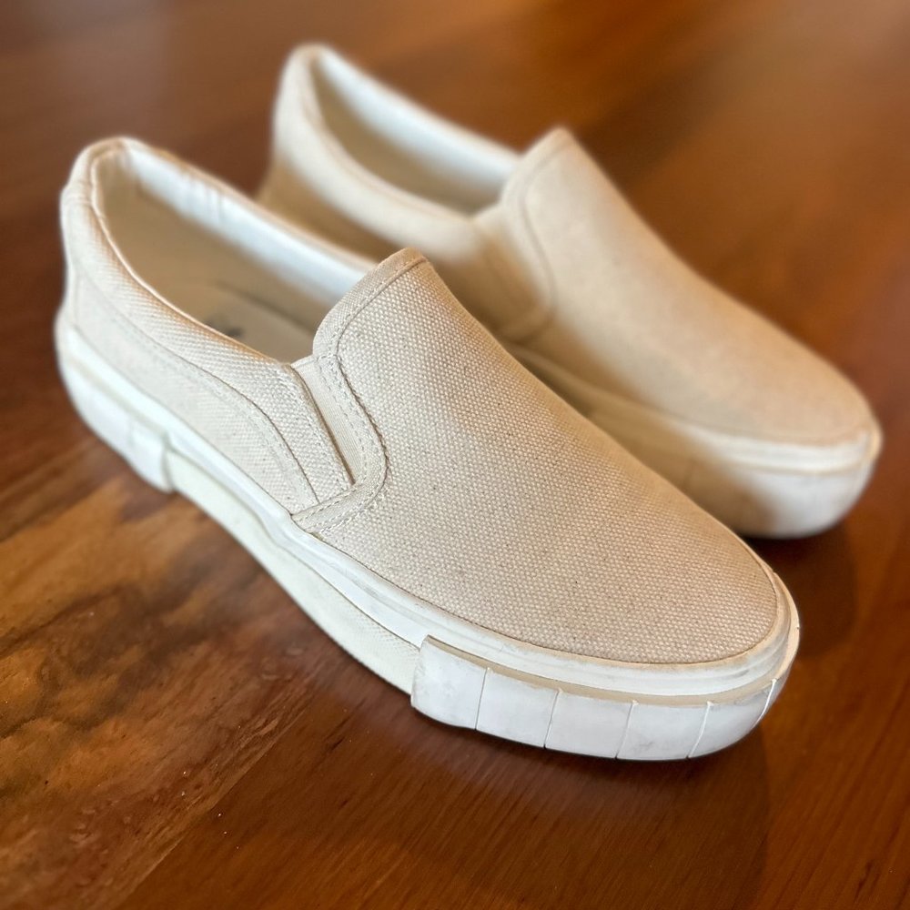 GOOD NEWS Natural Linen Espadrilles